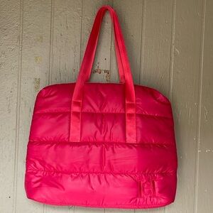 Carolina Herrera tote logo puff bag